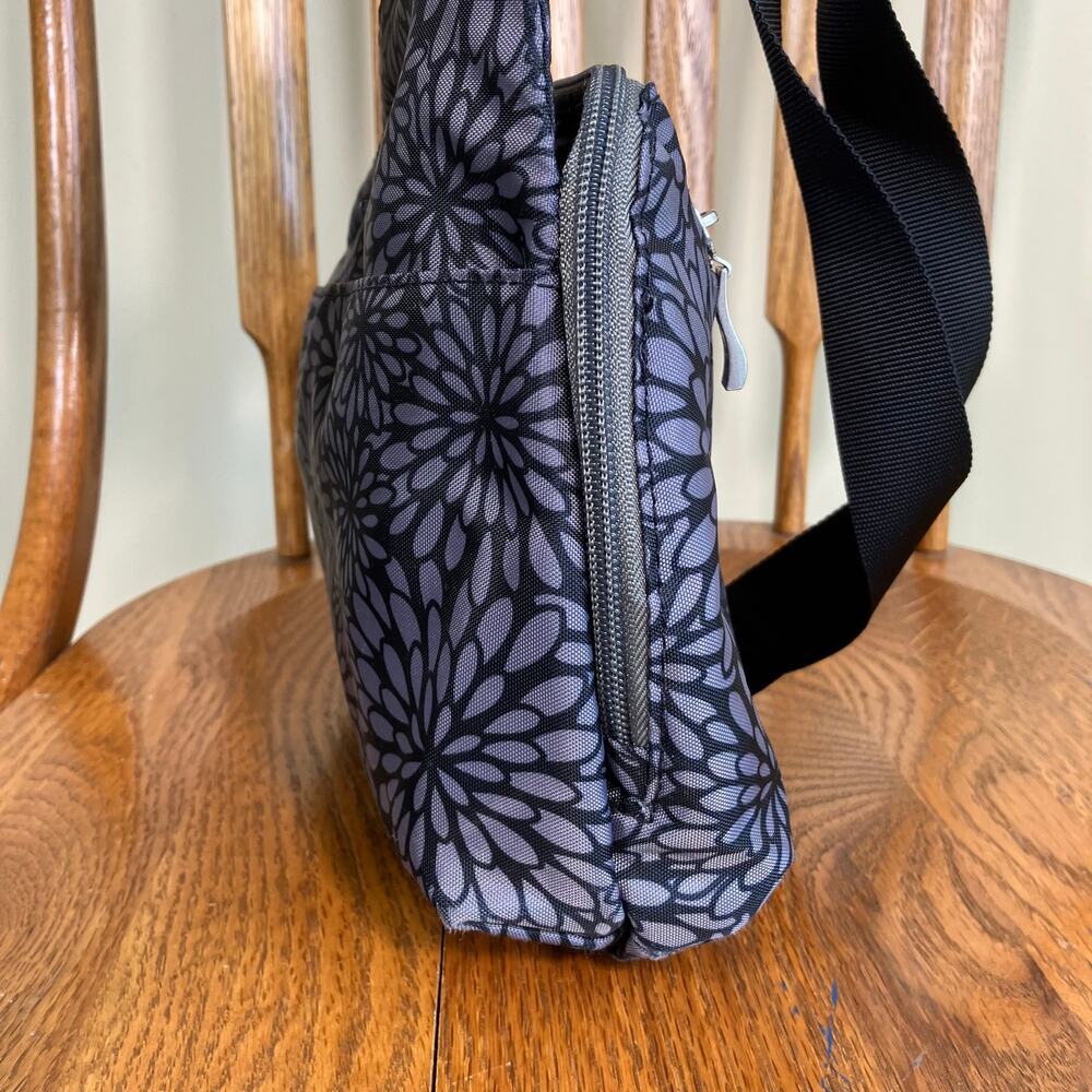 Baggallini Pocket Crossover Crossbody Bag Black Floral Nylon Travel Purse Small - Picture 12 of 16